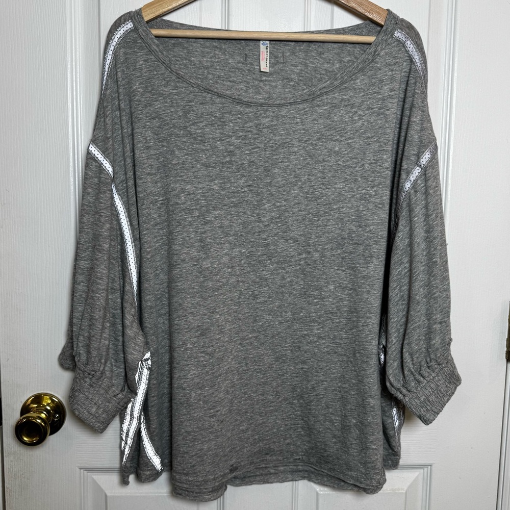Free People Movement Gray Oversized Dolman Sleeve Boho Athleisure Top Medium